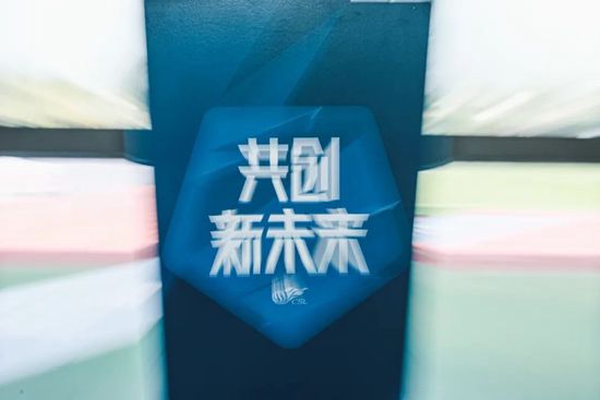 但里卡多觉得这样的动作无法反映人物的身份地位。